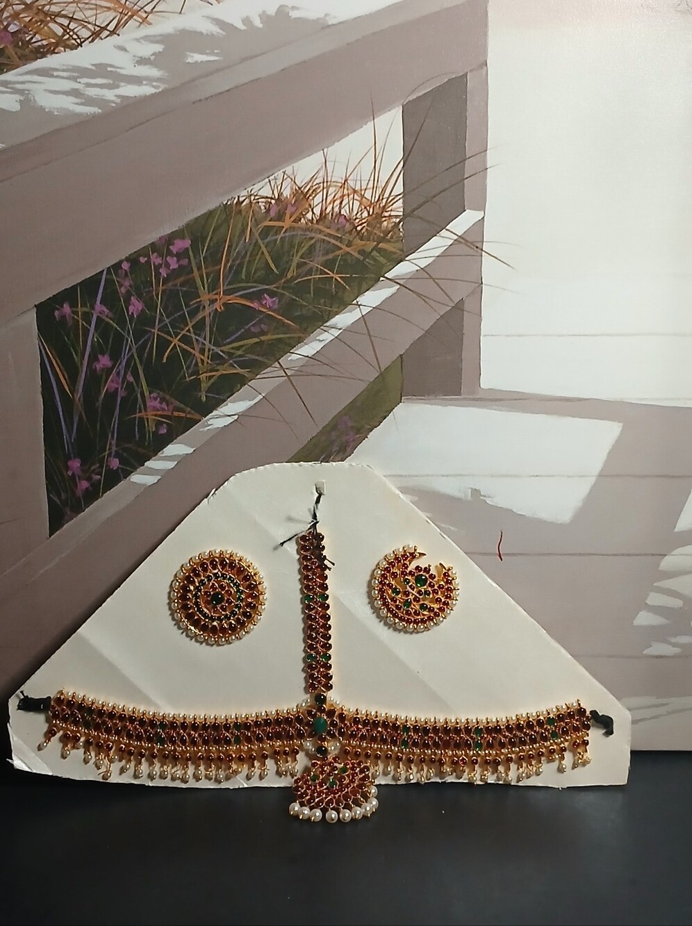 Traditional Gold-Tone Women’s Jewelry Set with Green & Red Stones